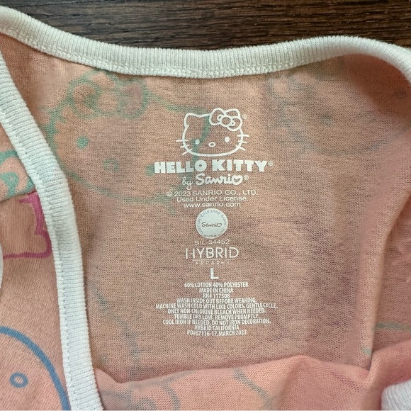 Hello Kitty romper, size 10-12 - Picture 4 of 4